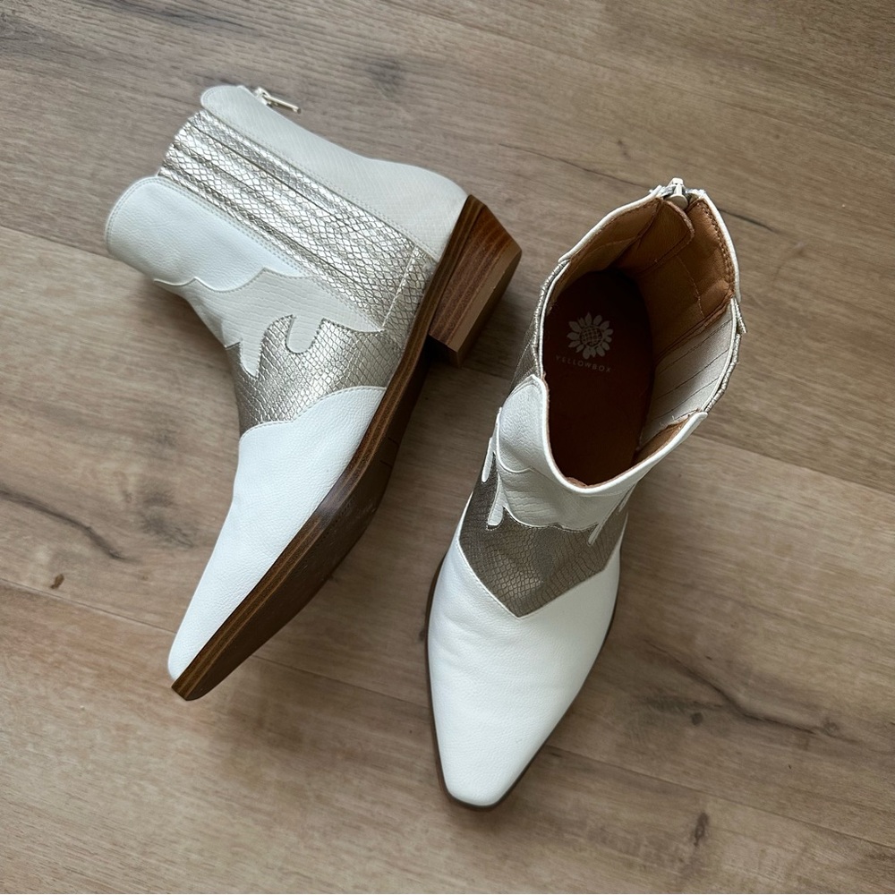 White and gold western ankle boots 9.5